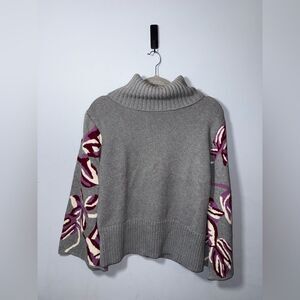 Cabi #3704 3704 Eden Floral Bell Sleeves Sweater Size Small Feminine EUC